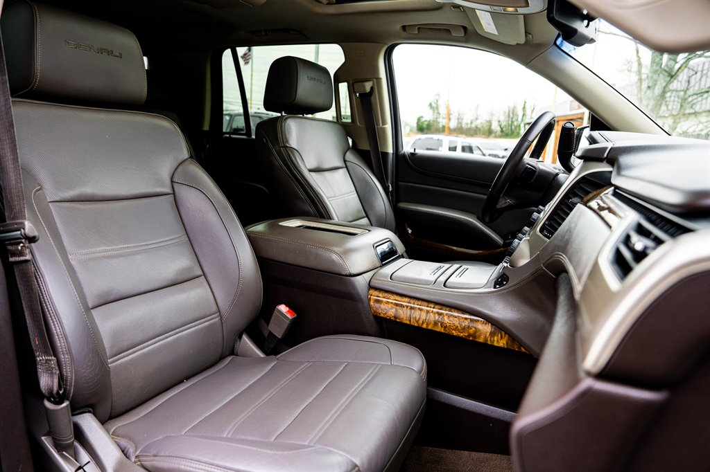 2015 GMC Yukon Denali photo