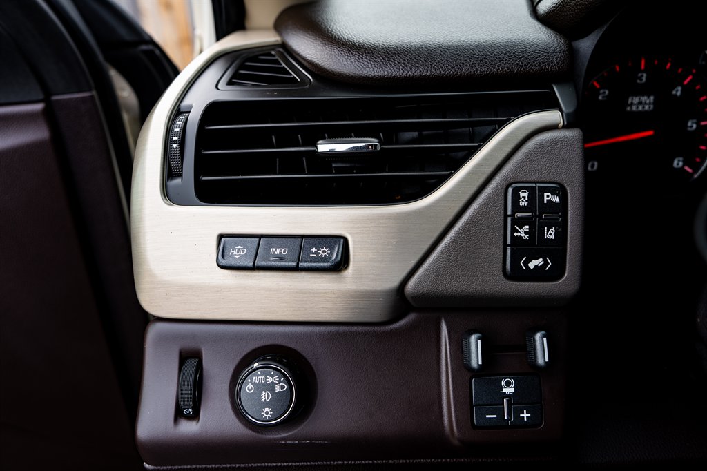 2015 GMC Yukon Denali photo