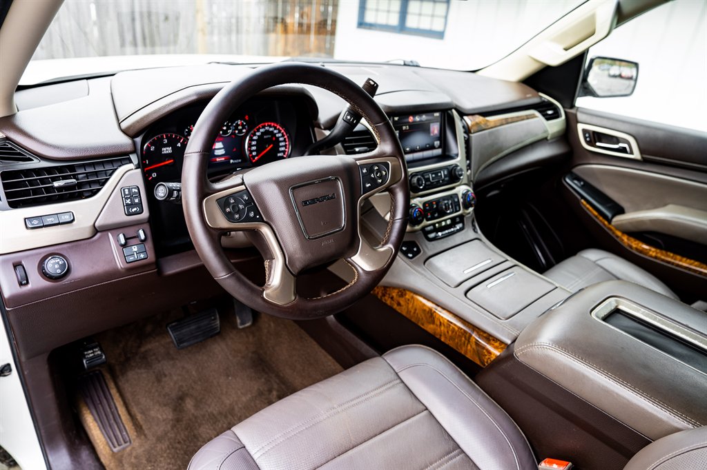 2015 GMC Yukon Denali photo