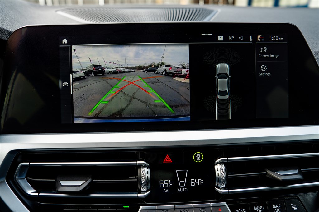 2020 BMW 3-Series 330xi photo