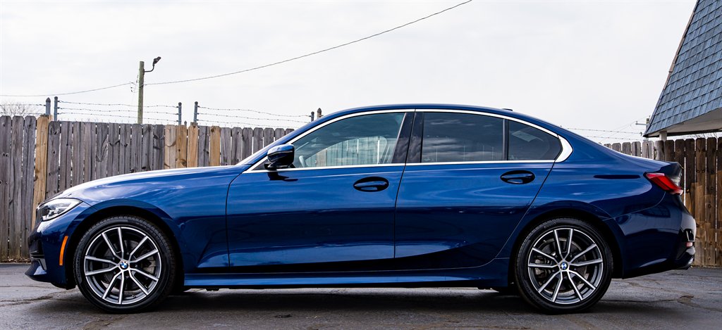 2020 BMW 3-Series 330xi photo