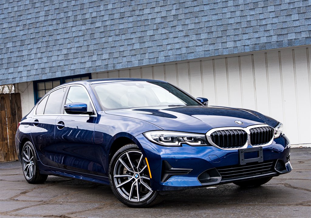 2020 BMW 3-Series 330xi photo