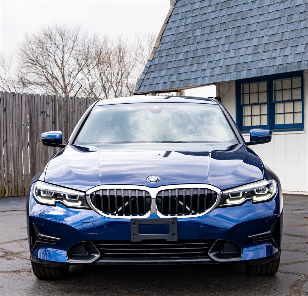 2020 BMW 3-Series 330xi photo