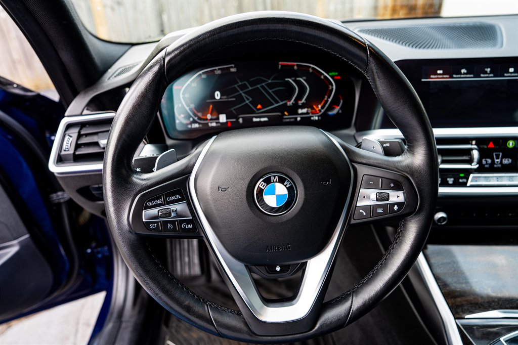 2020 BMW 3-Series 330xi photo