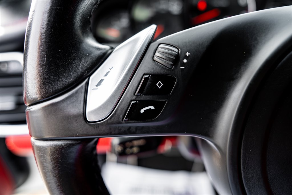 2016 Porsche Panamera 4 photo
