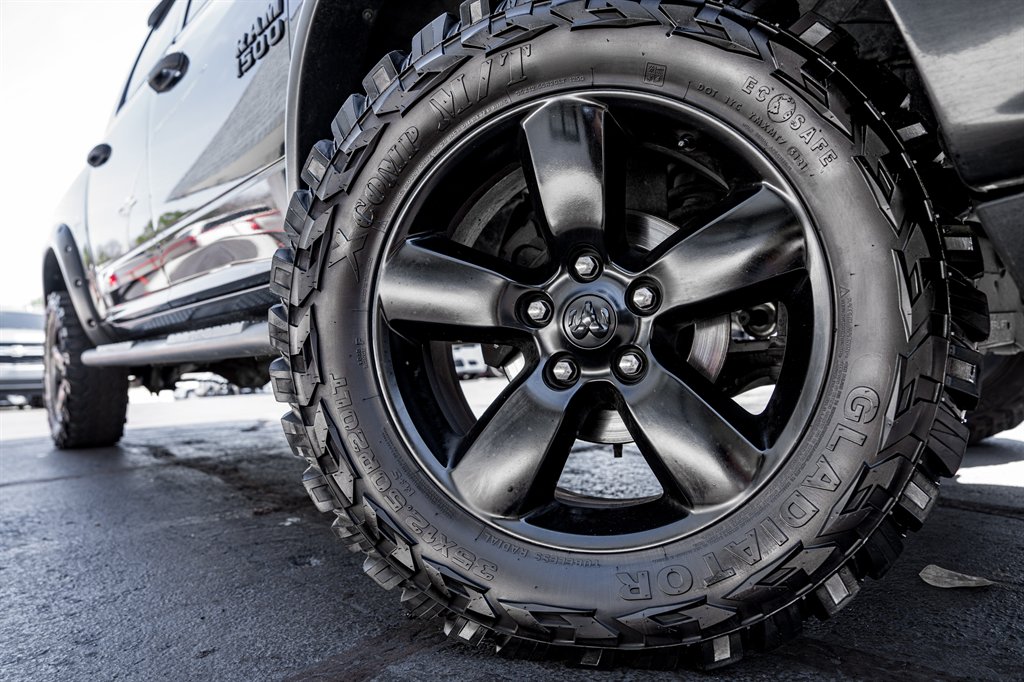 2018 RAM 1500 Express photo
