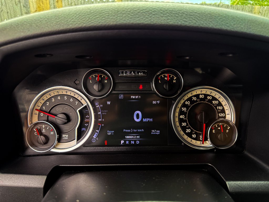 2016 RAM 1500 SLT photo