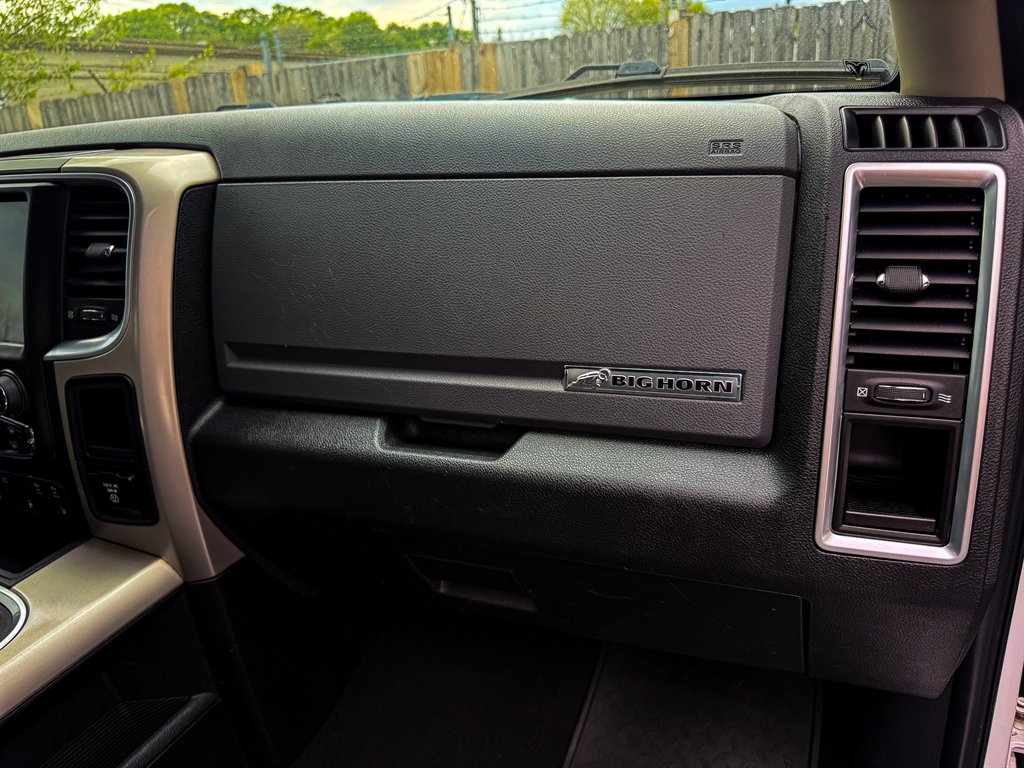 2016 RAM 1500 SLT photo
