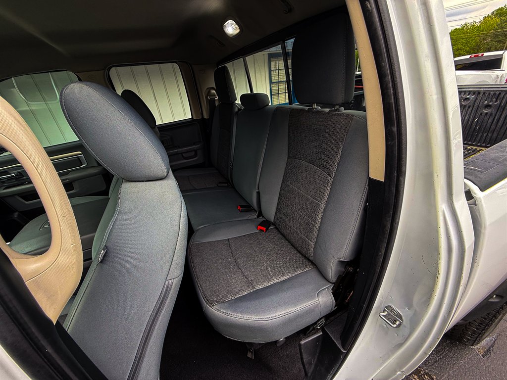 2016 RAM 1500 SLT photo