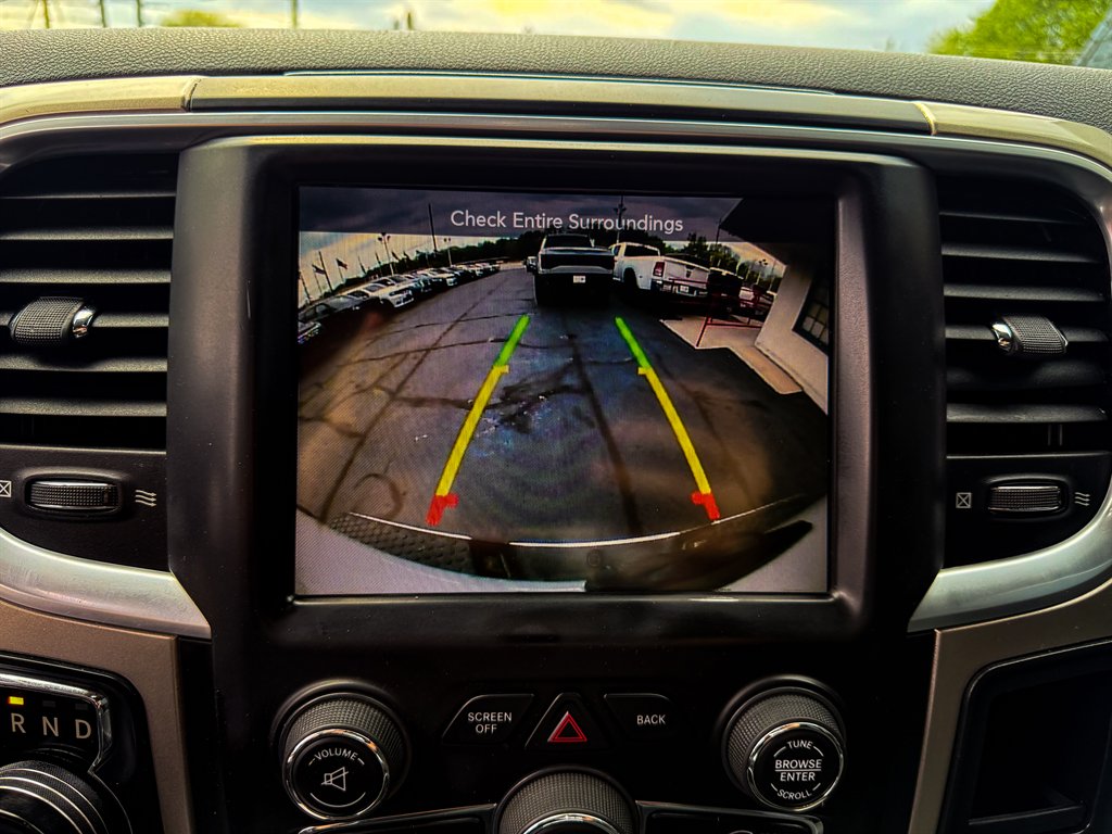 2016 RAM 1500 SLT photo