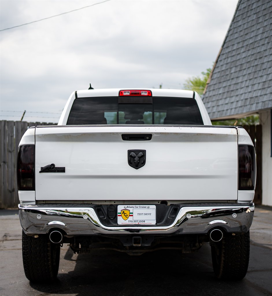 2016 RAM 1500 SLT photo