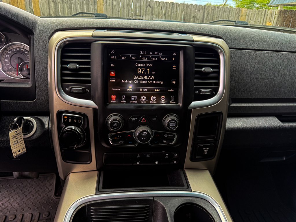 2016 RAM 1500 SLT photo