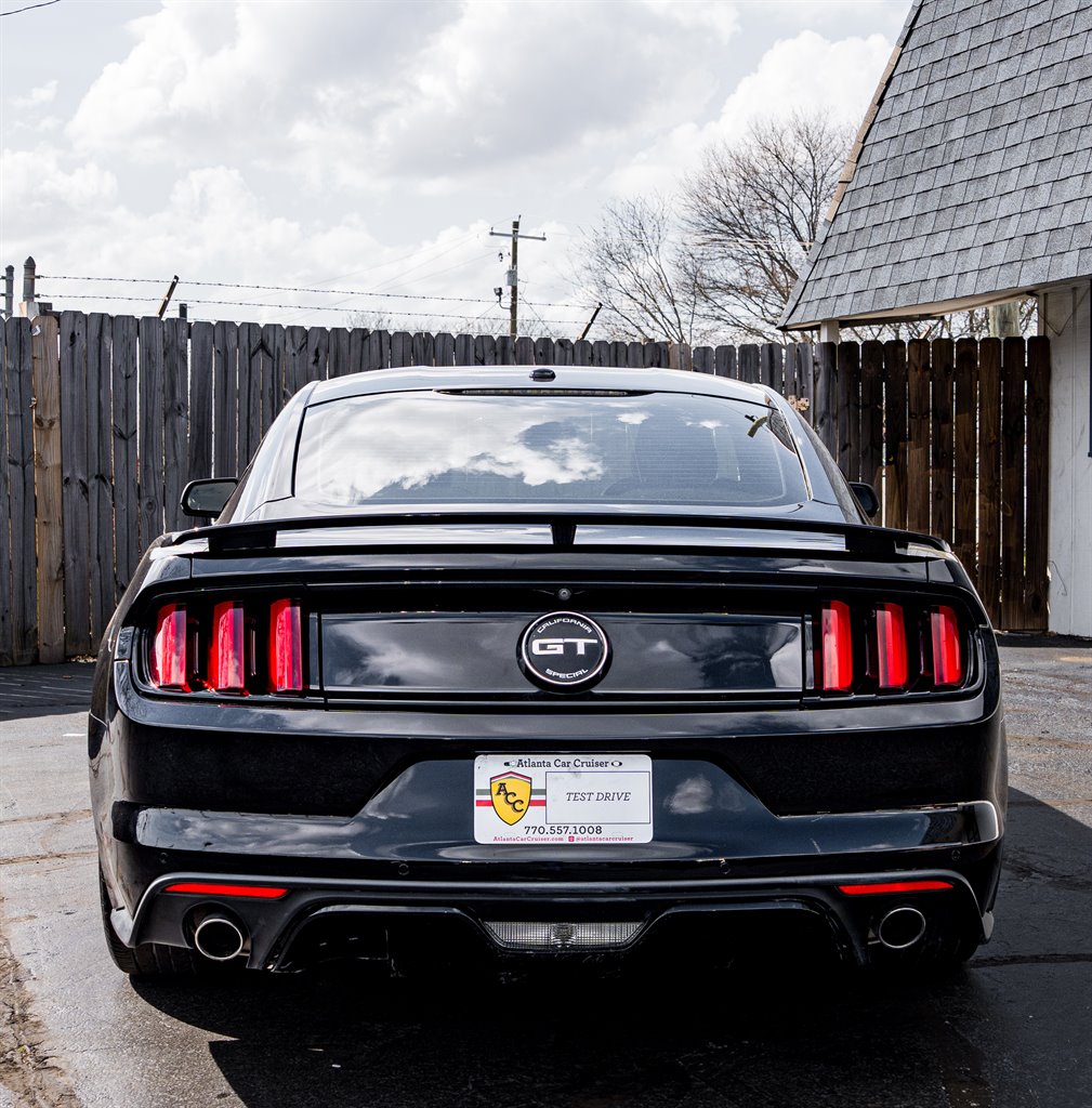 2017 Ford Mustang GT Premium photo