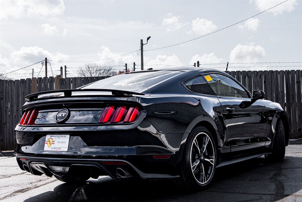 2017 Ford Mustang GT Premium photo