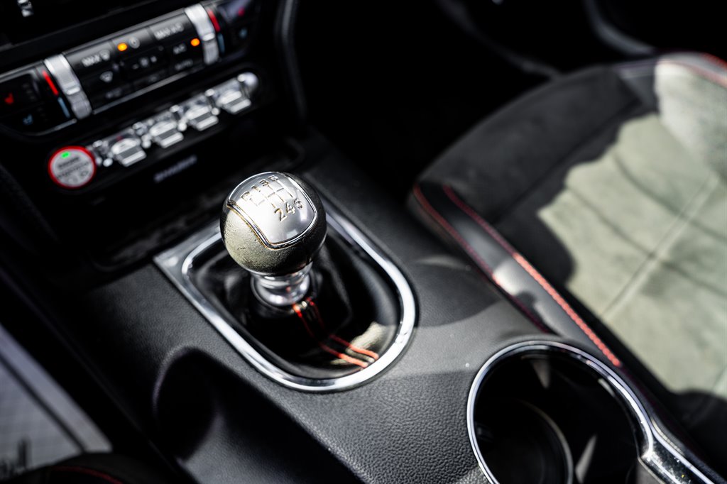 2017 Ford Mustang GT Premium photo