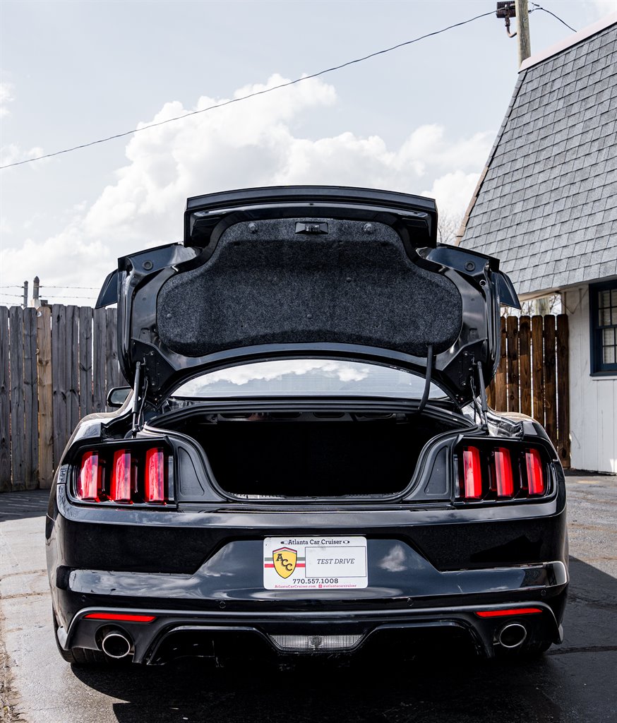 2017 Ford Mustang GT Premium photo