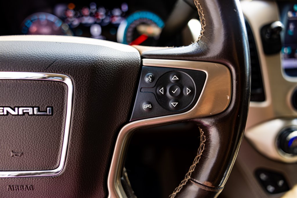 2019 GMC Yukon Denali photo
