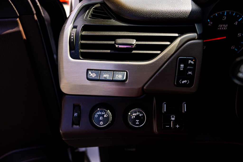 2019 GMC Yukon Denali photo
