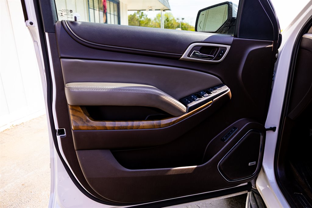 2019 GMC Yukon Denali photo