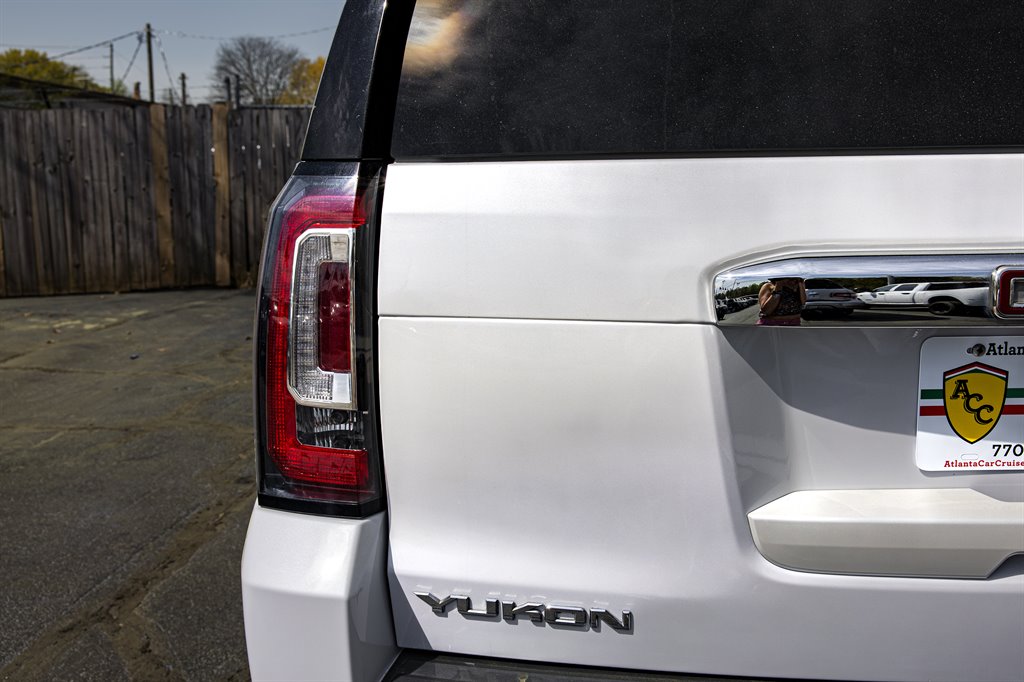 2019 GMC Yukon Denali photo
