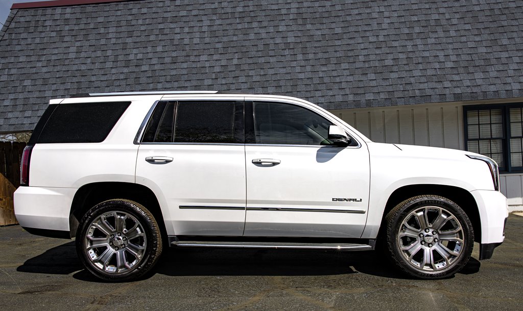 2019 GMC Yukon Denali photo