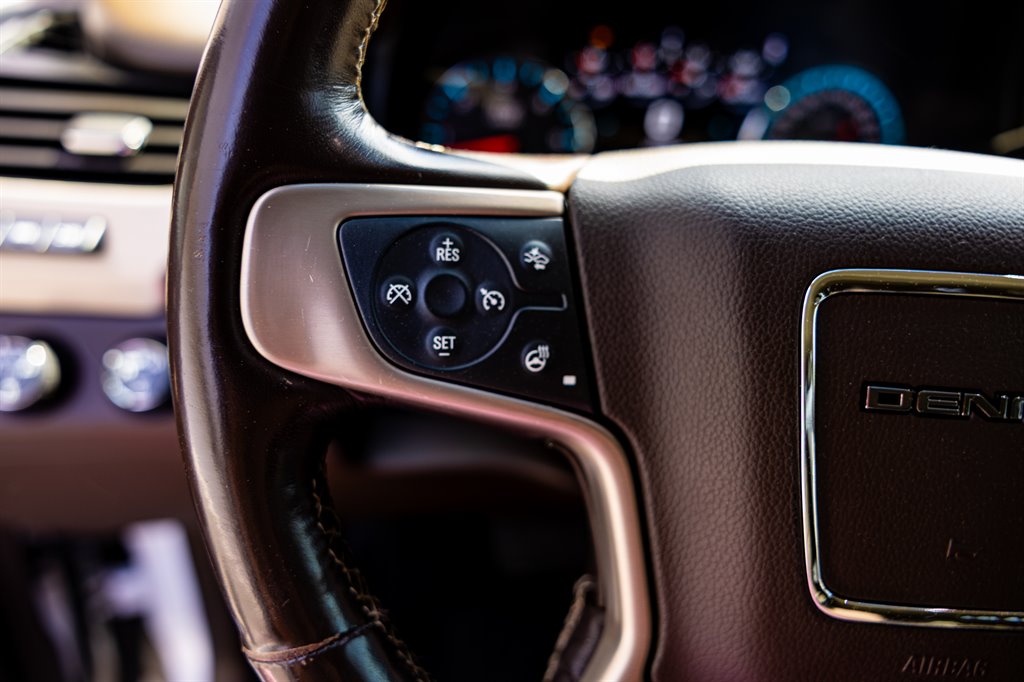 2019 GMC Yukon Denali photo