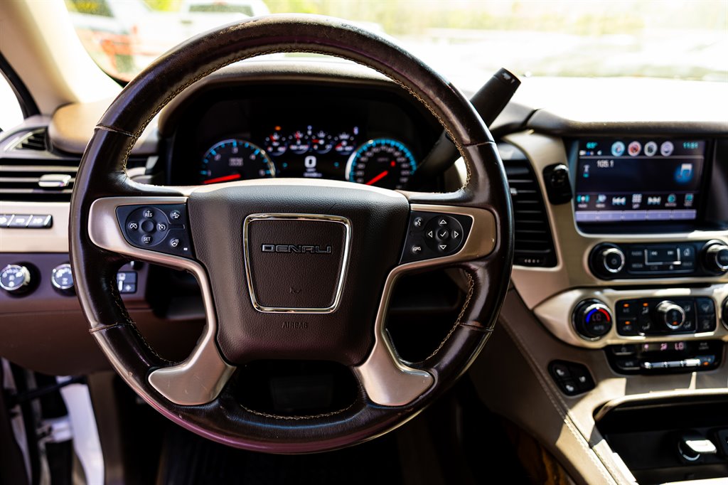 2019 GMC Yukon Denali photo