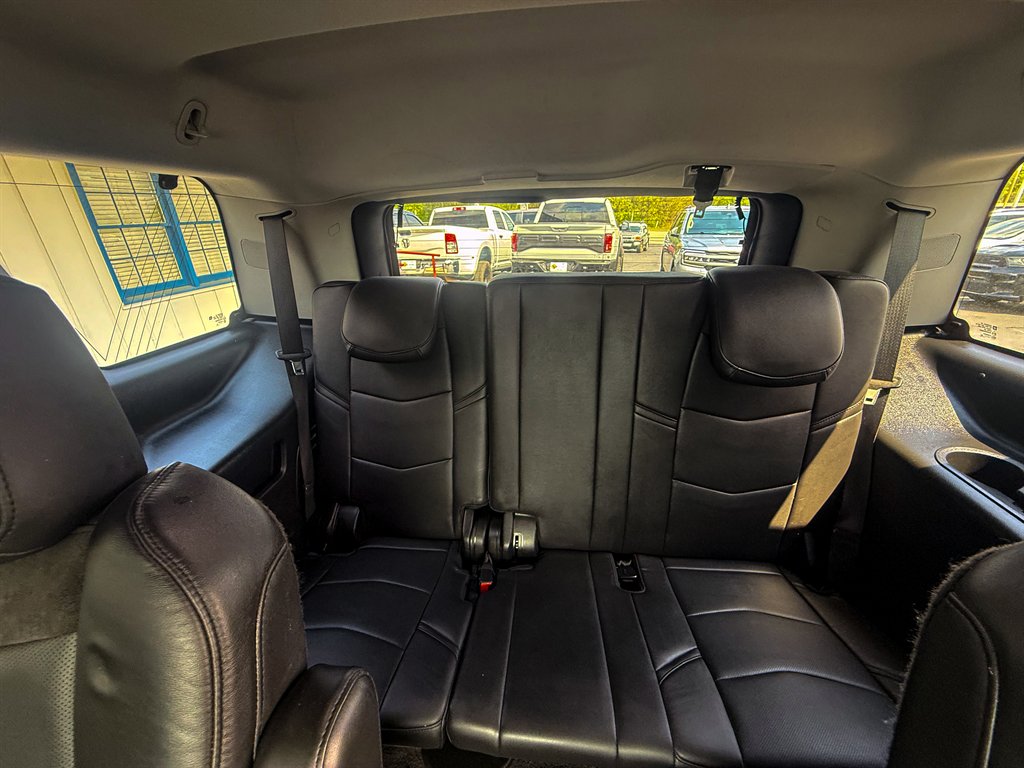 2020 Cadillac Escalade Luxury photo