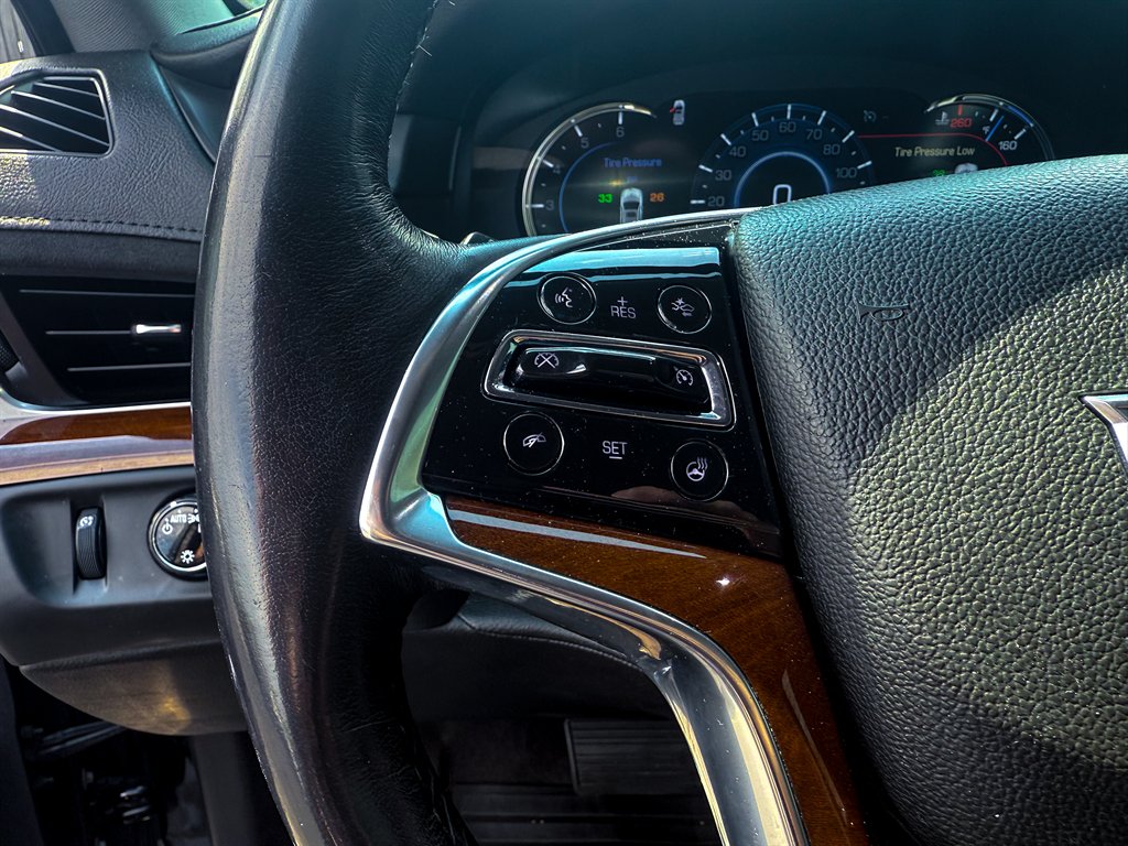 2020 Cadillac Escalade Luxury photo