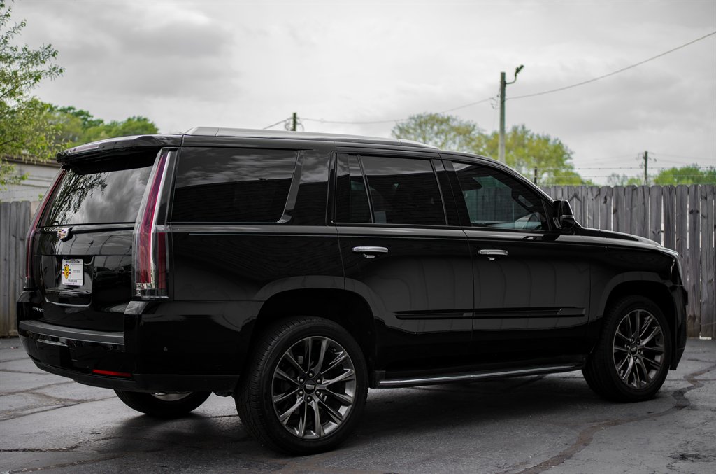 2020 Cadillac Escalade Luxury photo