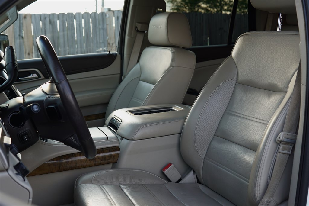 2017 GMC Yukon Denali photo