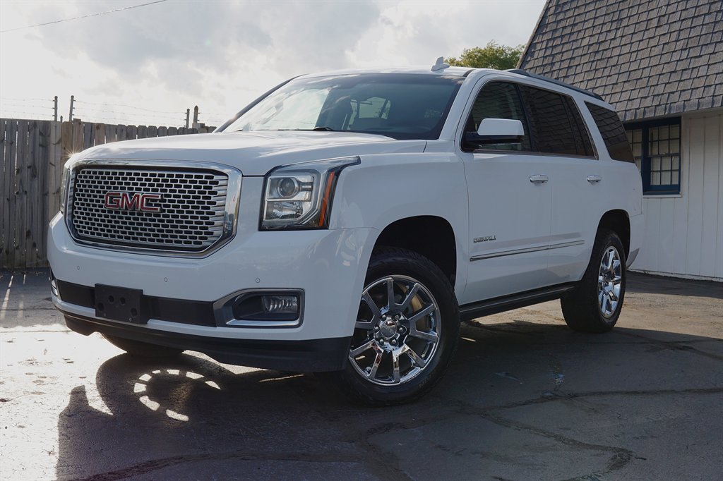 2017 GMC Yukon Denali photo