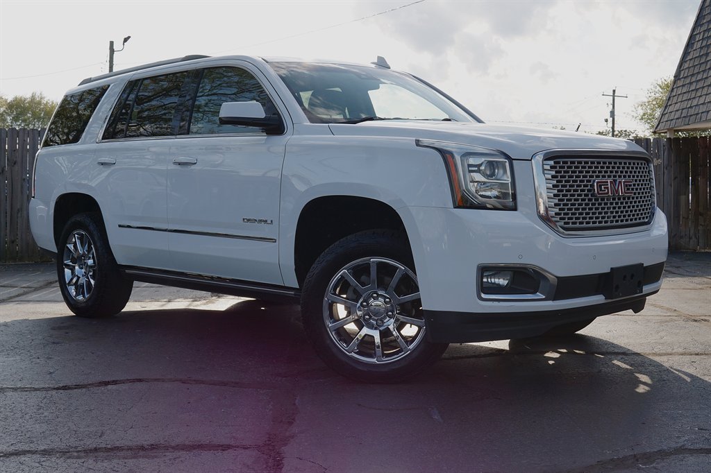 2017 GMC Yukon Denali photo