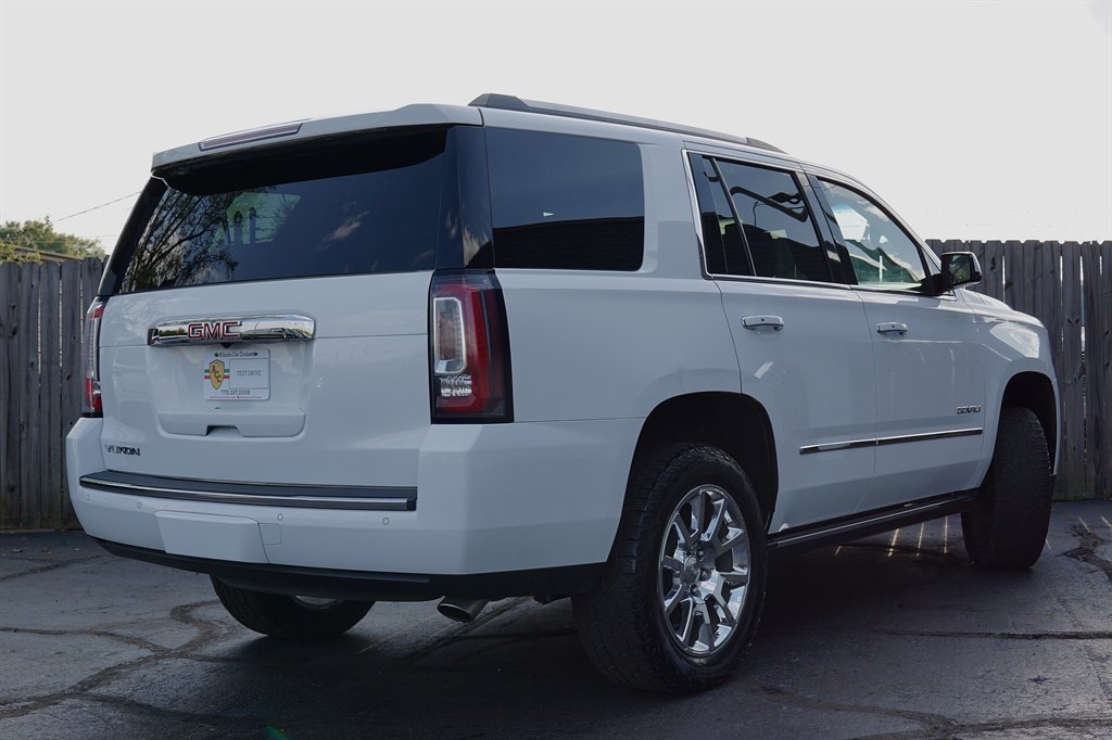 2017 GMC Yukon Denali photo