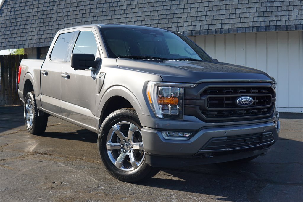 2021 Ford F150 XLT photo