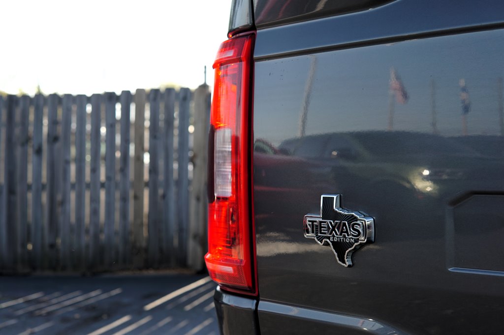 2021 Ford F150 XLT photo