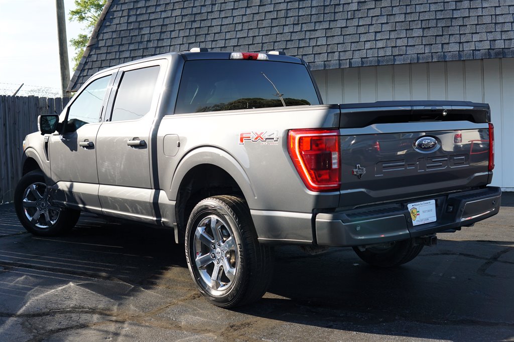 2021 Ford F150 XLT photo