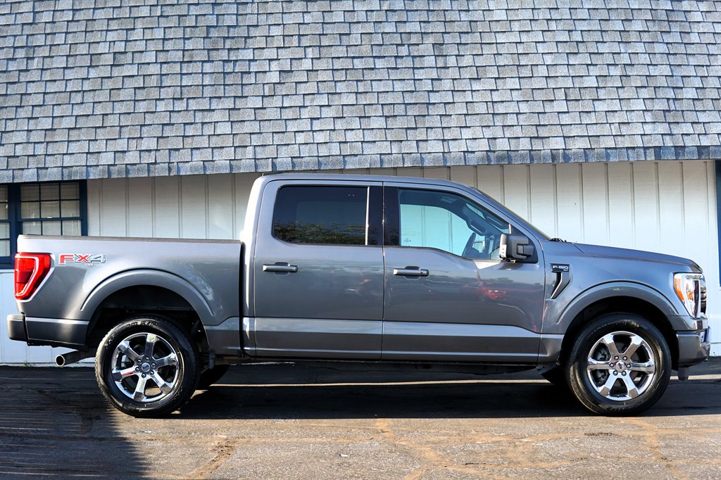 2021 Ford F150 XLT photo