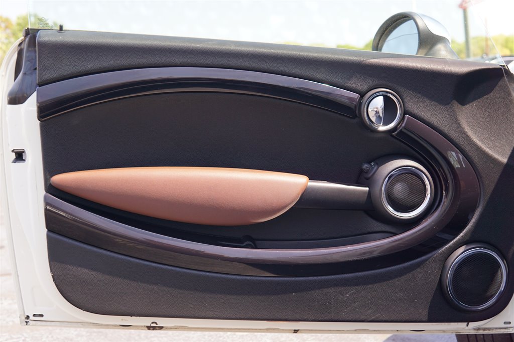 2011 MINI Cooper S photo