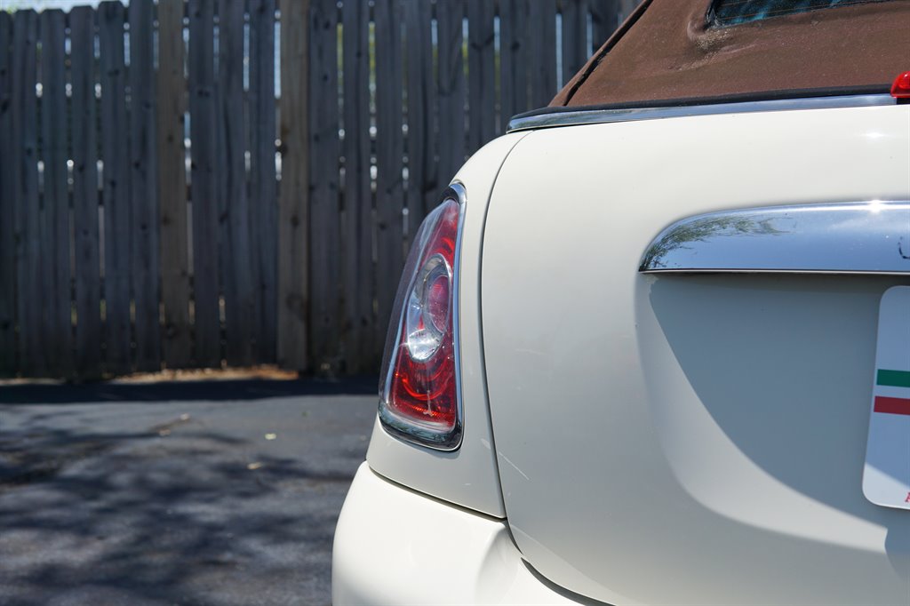 2011 MINI Cooper S photo