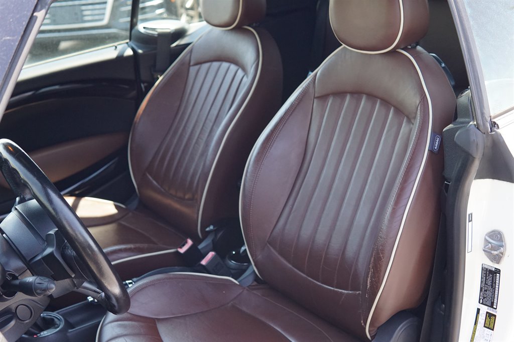 2011 MINI Cooper S photo