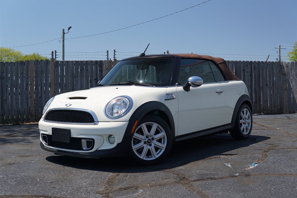 2011 MINI Cooper S photo