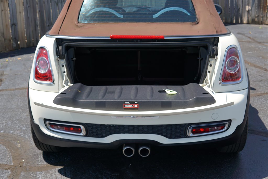 2011 MINI Cooper S photo