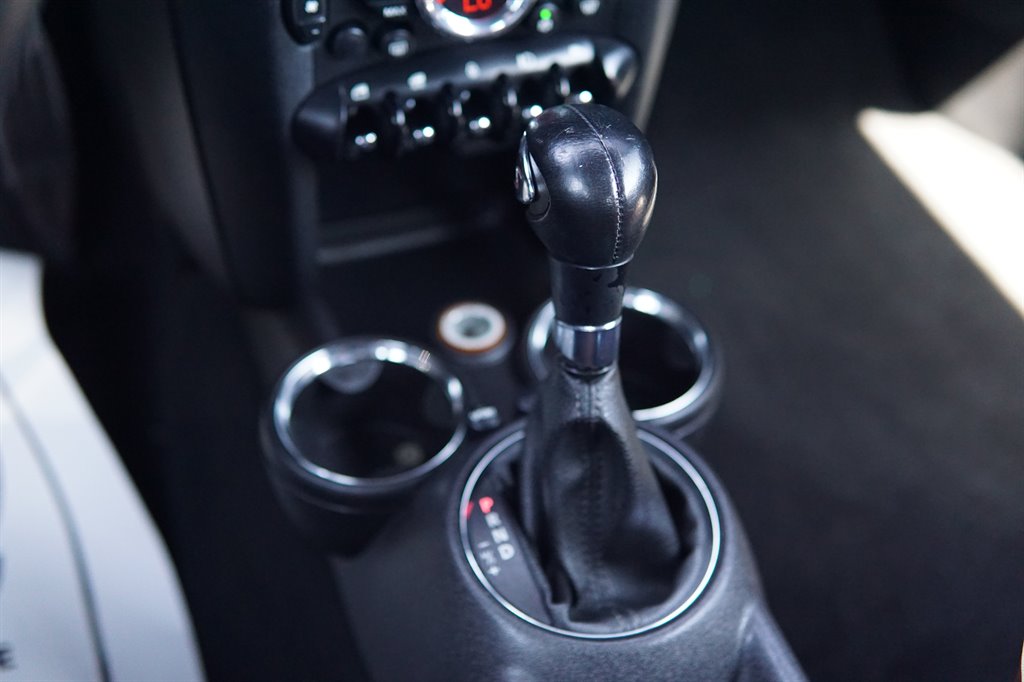 2011 MINI Cooper S photo