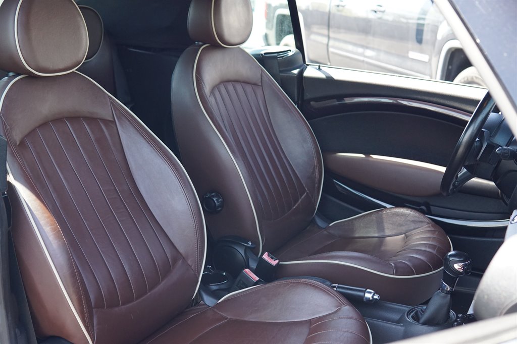 2011 MINI Cooper S photo