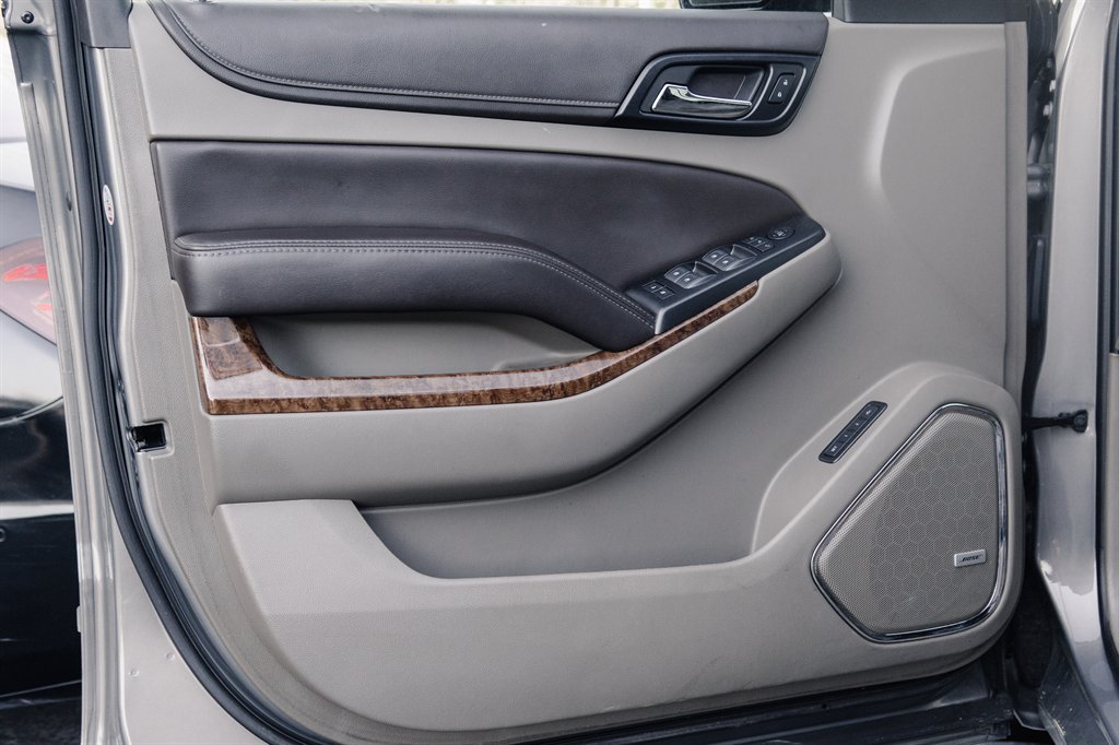 2018 Chevrolet Suburban 1500 Premier photo