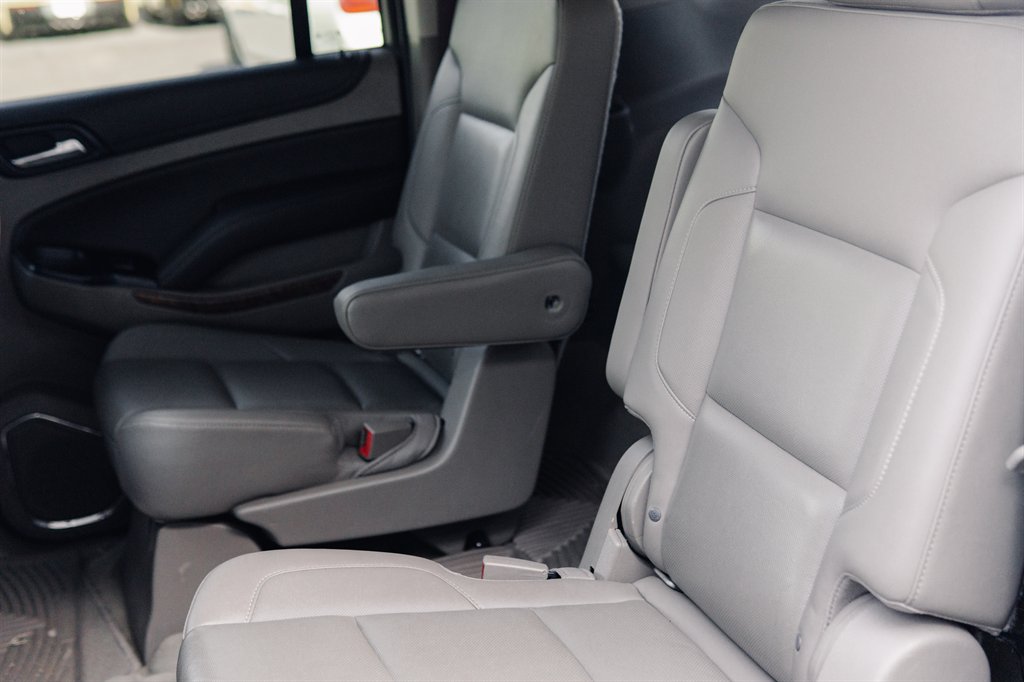 2018 Chevrolet Suburban 1500 Premier photo