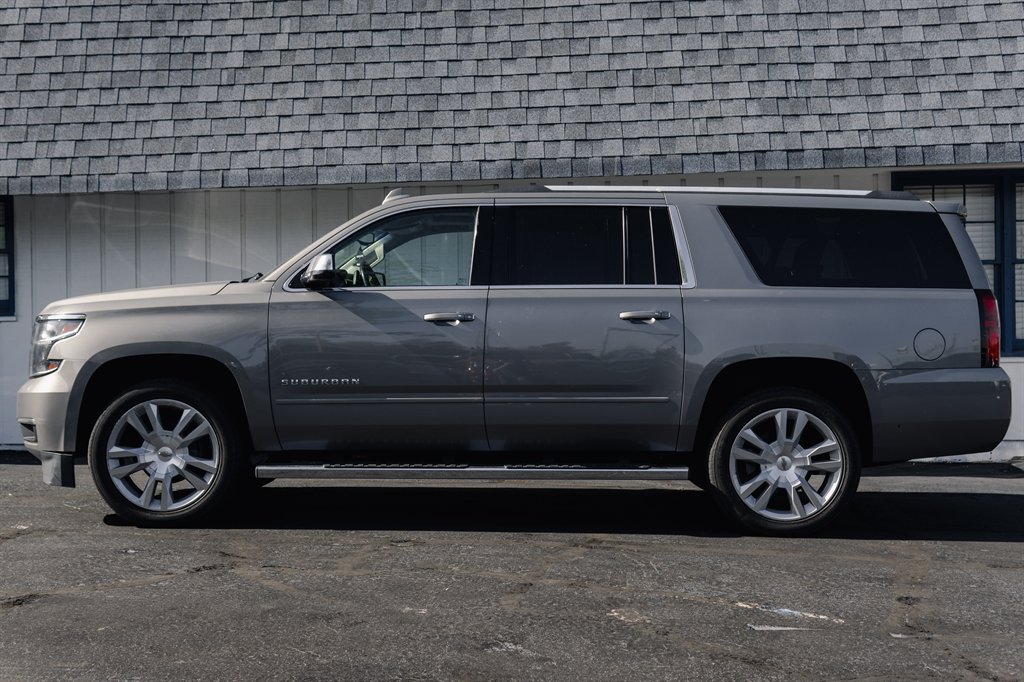 2018 Chevrolet Suburban 1500 Premier photo