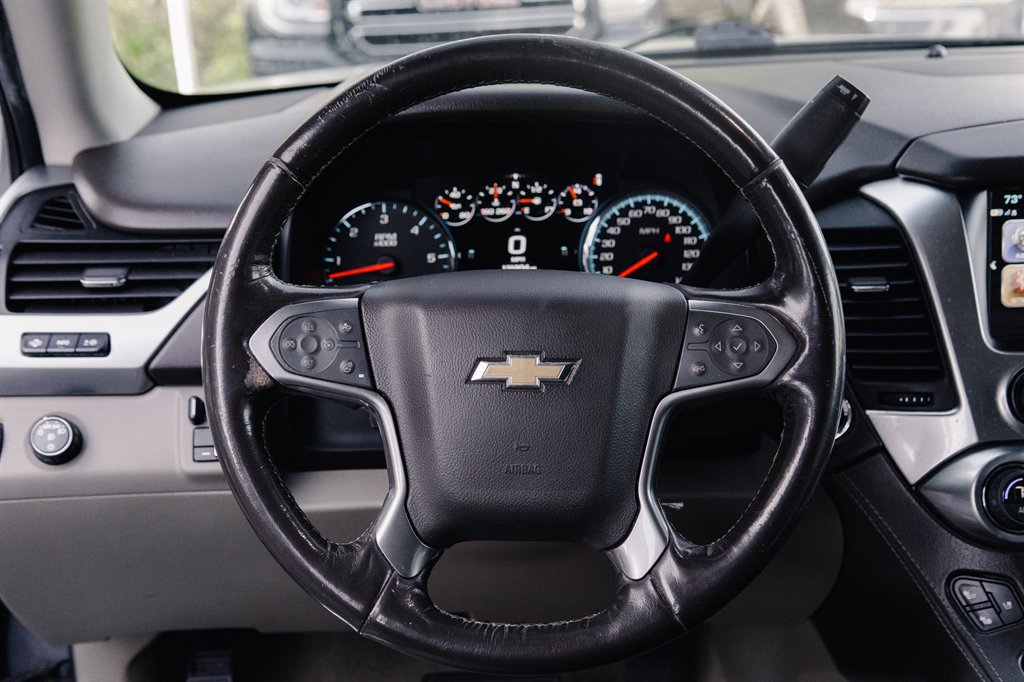 2018 Chevrolet Suburban 1500 Premier photo
