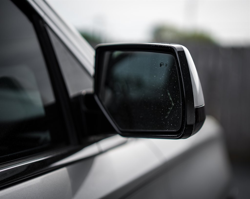 2016 GMC Yukon XL 1500 Denali photo